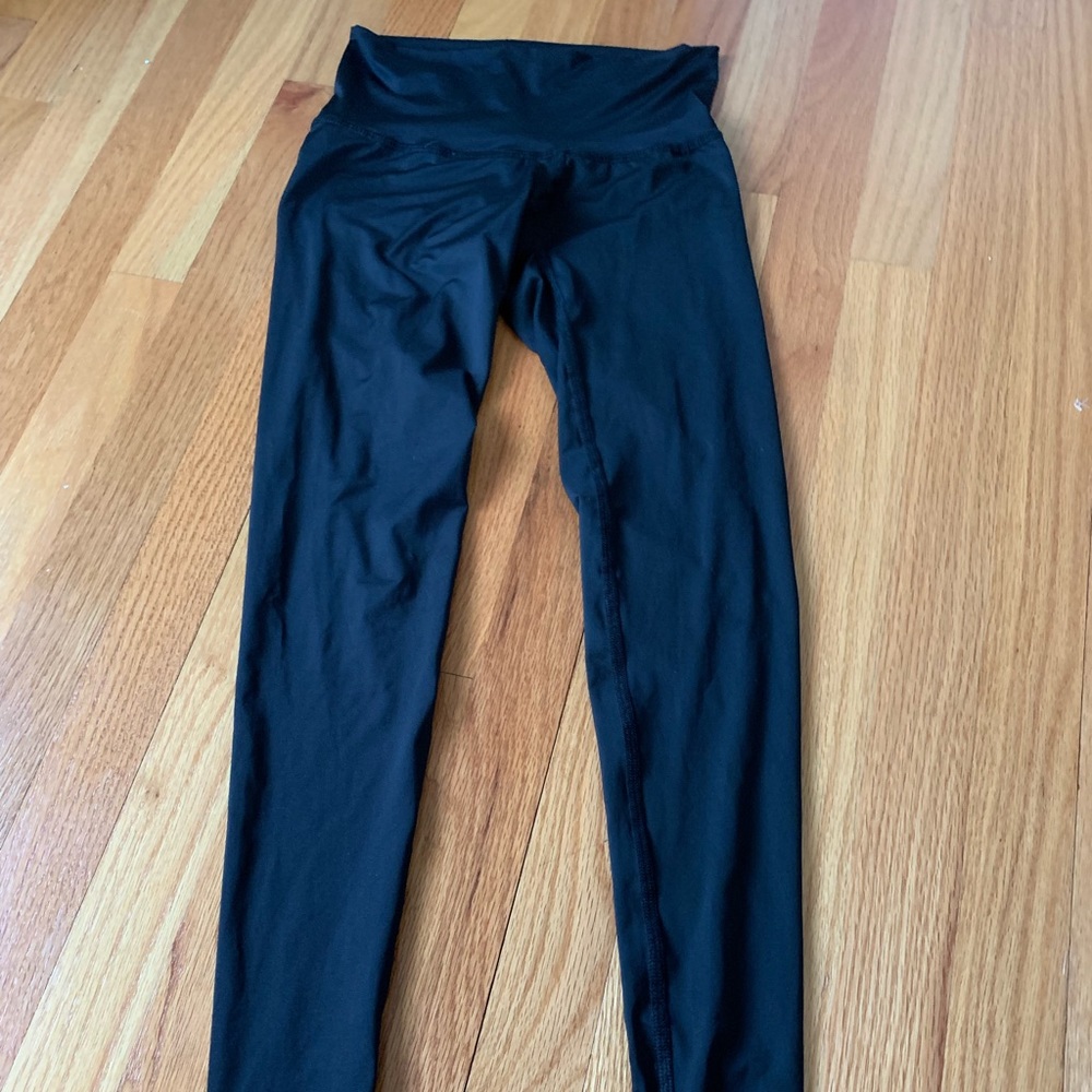 Teeki shiny black leggings